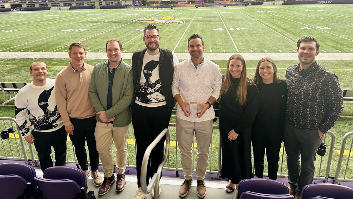 getyourwaggleon's tweet photo. We're humbled and honored to be the third fastest-growing private company in the Twin Cities! 

This award is a testament to our incredible team and amazing community—your support is what drives us to do what we do! #getyourwaggleon

Announcement: https://t.co/1O5EAma5BO https://t.co/S62tDeLPSz