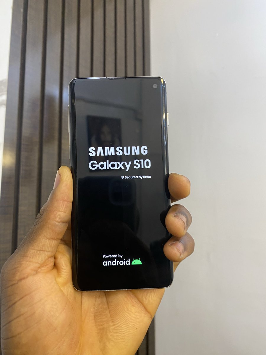 KarlCommNG's tweet photo. The Galaxy S10 still delivers that premium feel 🔥
💎 Stunning display
📷 Triple camera
⚡ Super fast &amp; reliable
UK used, clean like new 💯
💰 ₦230,000 | 📍Karl Communications
📦 We Sell | Swap | Deliver

#SamsungGalaxyS10 #KarlCommunications #UKUsedPhones #AffordablePhones https://t.co/EQAhuUkWXP
