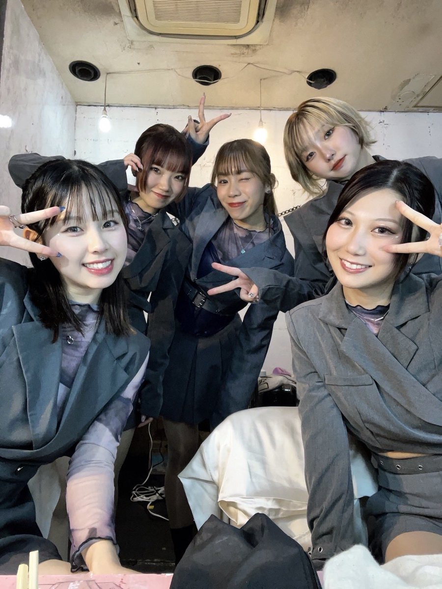 m_i_r_ee's tweet image. 初のX配信来てくれた方コメントしてくださった方本当に有難うございました✨🩵ྀི

KENSHI先生とhinanoも来てくださってコメントしてくださって有難うございました🥺✨

11.7 まだまだお待ちしております🎀🎀🎀💭