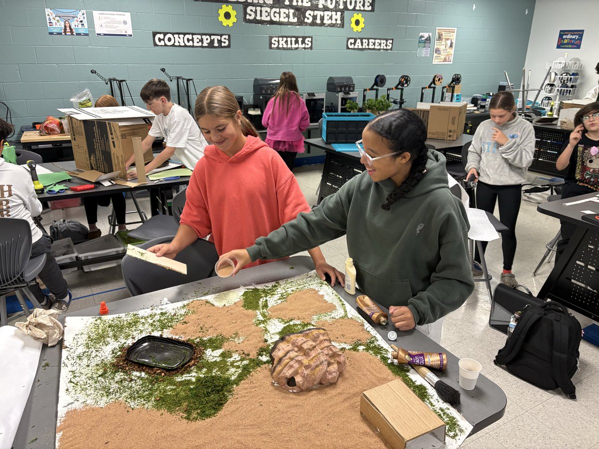 Siegel Middle School STEM tweet media