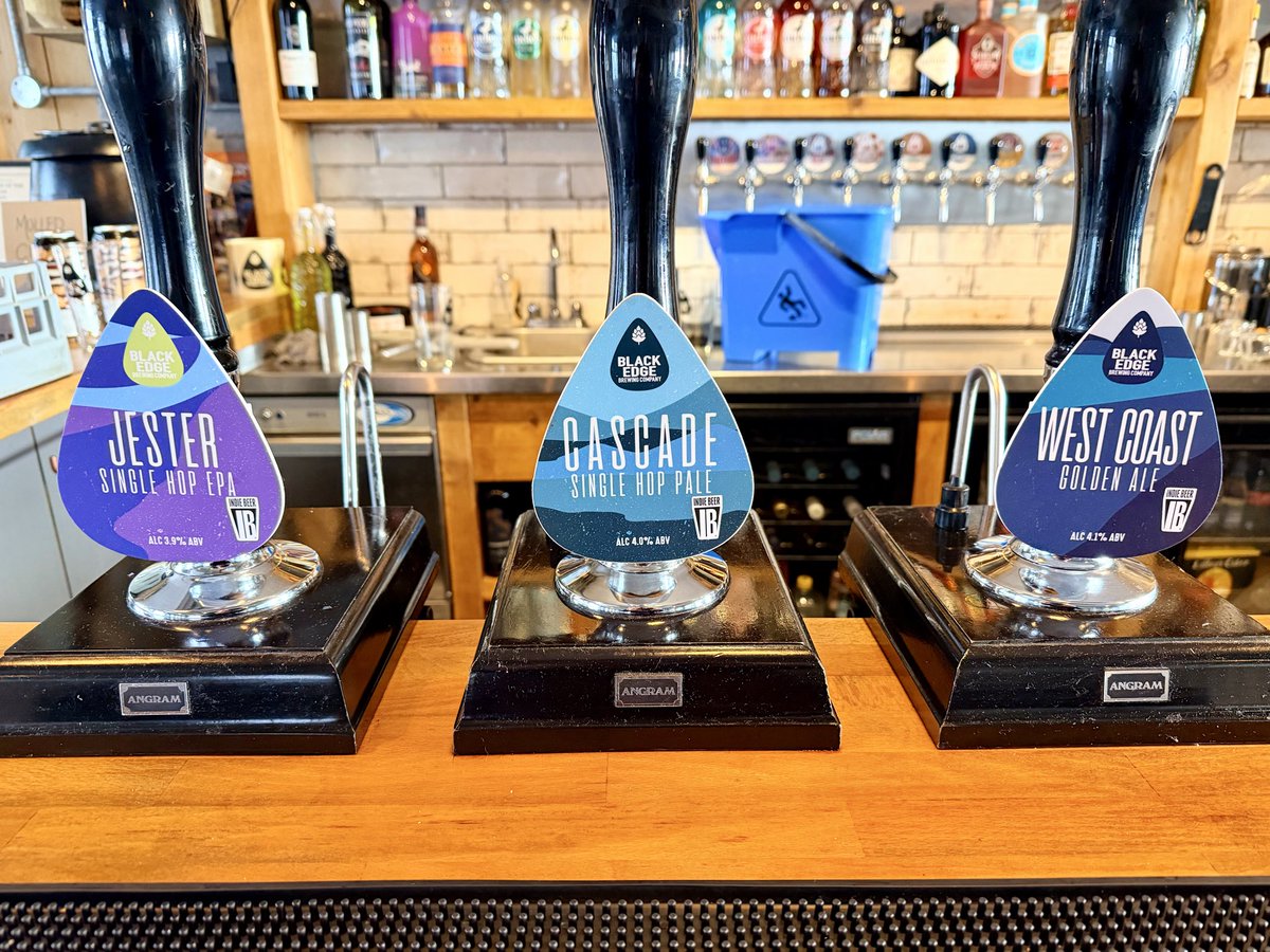 thebrewery_bar's tweet image. It’s Friday, that means beer, good beer! Beer born &amp;amp; brewed in your town! Loads of ace cask including the mighty Treacle Stout. Some super ciders from just over the Pennines! New cans in the fridge! Plus BIB’s now available too. Get down @BoltonCAMRA #goodtimes #local