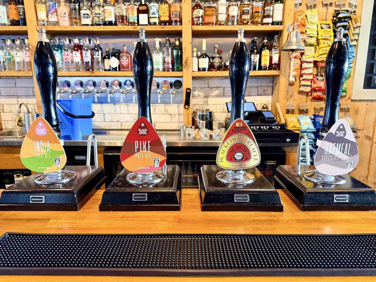 thebrewery_bar's tweet image. It’s Friday, that means beer, good beer! Beer born &amp;amp; brewed in your town! Loads of ace cask including the mighty Treacle Stout. Some super ciders from just over the Pennines! New cans in the fridge! Plus BIB’s now available too. Get down @BoltonCAMRA #goodtimes #local