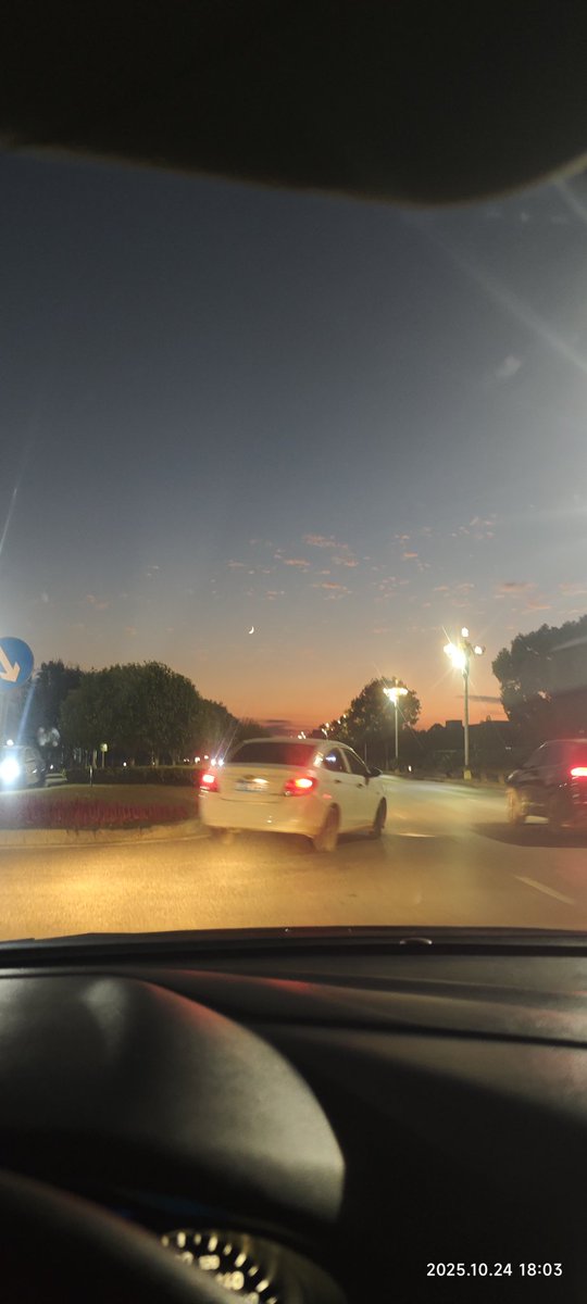 景德镇～老万 tweet media