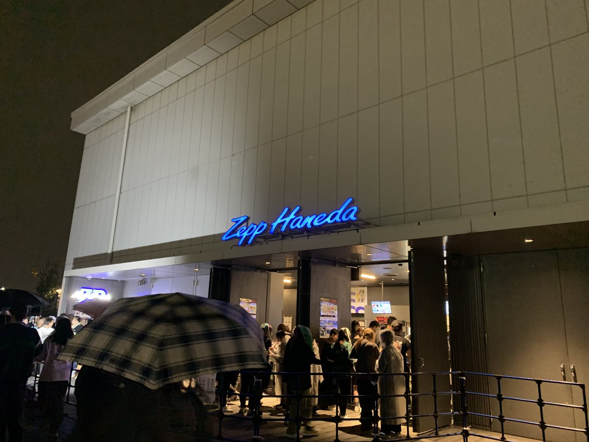 shuherain__0904's tweet image. OPTIMIZE TOUR FINAL羽田終了。
初日の大阪からOPTIMIZEの曲達を聴いてきたけどツアーを重ねてくたびにどんどん化けて完成されてくとこを見れて最高だった。セトリも新旧混じりで聴きたかった曲も聴けたし全通して本当良かったと思えた。
Zeppラストライブお疲れ様でした！
#coldrain
#OPTIMIZE