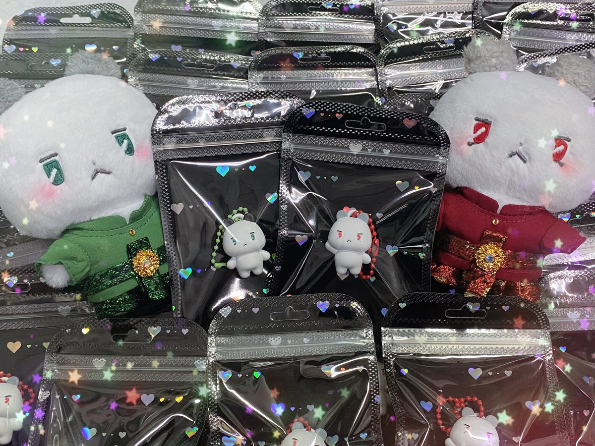 _alenista's tweet image. ★⭐︎ Giveaway for PLLIs ⭐︎★

Finally doneee 🥺 
100% handmade อาจจะมีรอยสีไม่เรียบร้อยบ้าง หลานๆอยู่ไม่ค่อยนิ่งค่ะ ʕ•̫͡•ʕ•̫͡•ʔ🖤❤️ (โดยเฉพาะอ้ยมุอุ๊ด)

📍UOB Live Bangkok
Time: TBA

#PLLIมาแจก 
#DASH_Quantum_Leap_in_Bangkok
#PLAVEBKK2025