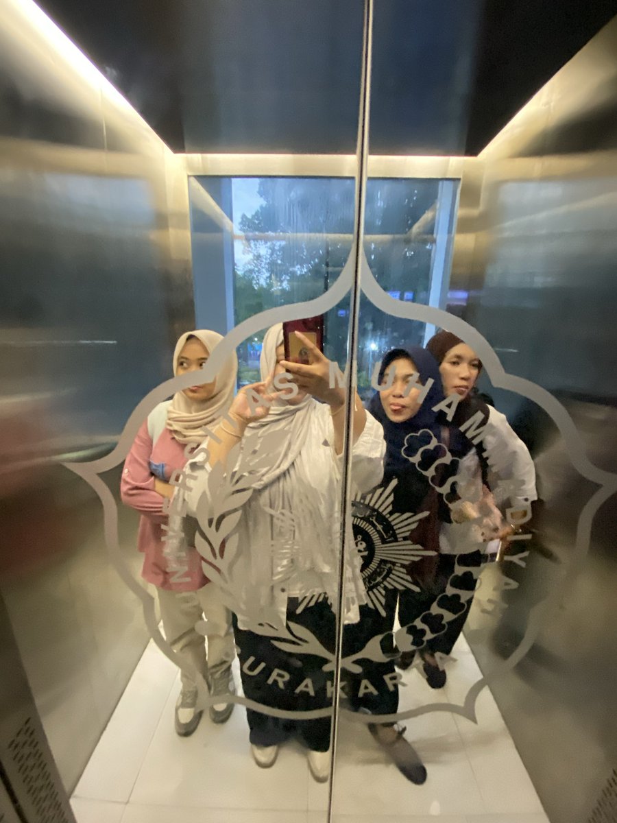 rifda tweet media