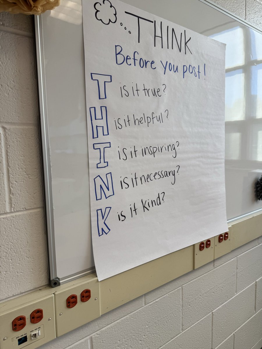 allysonehartung's tweet photo. Closing out #DigitalCitizenshipWeek with a lesson on how kindness counts online 💻 @jennthomas75 @VictoryElemPPS @nicscud @ebracyPPS #PPSShines #PPSTRT https://t.co/EaZRBxH42f