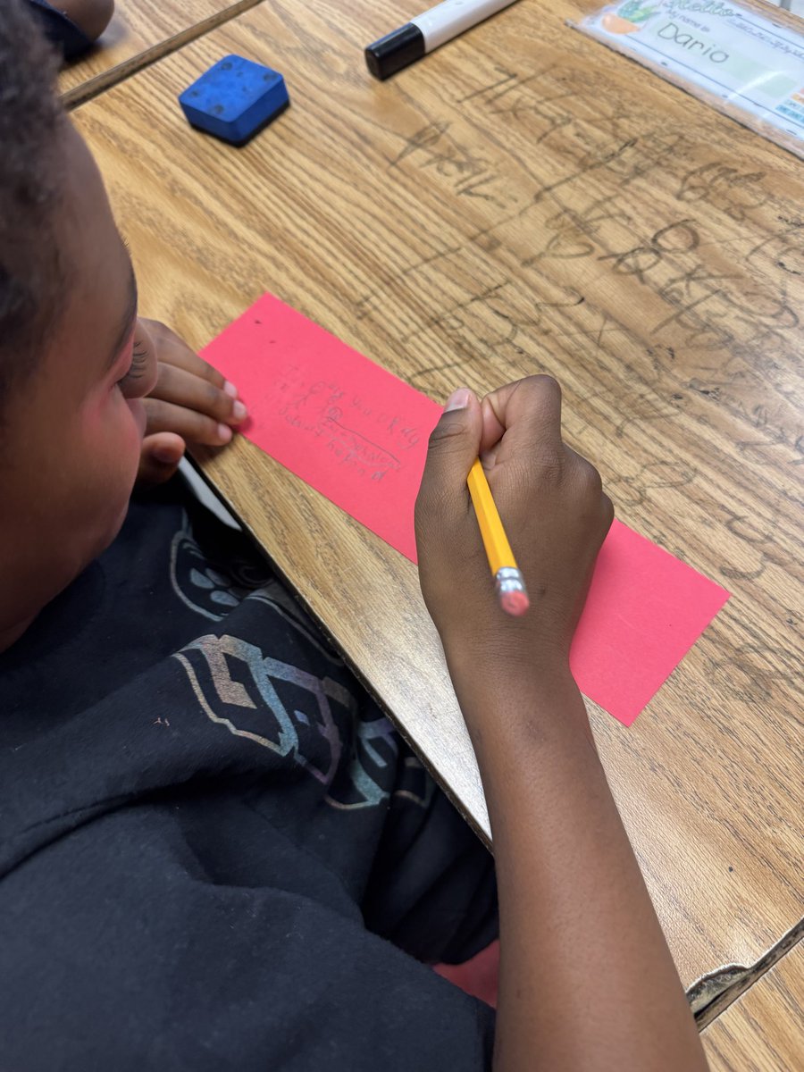 Closing out #DigitalCitizenshipWeek with a lesson on how kindness counts online 💻  <a href="/jennthomas75/">Jennifer Thomas</a> <a href="/VictoryElemPPS/">Victory Elementary</a> <a href="/nicscud/">Nicole DeVries</a> <a href="/ebracyPPS/">Dr. Elie Bracy III</a> #PPSShines #PPSTRT