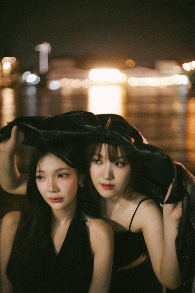 mxonnyq's tweet image. 🫢