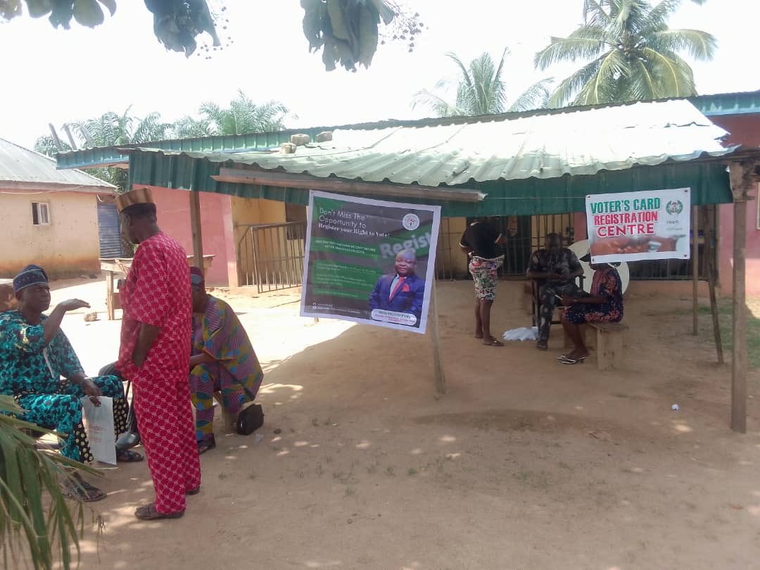 WoleElekaF's tweet photo. The Wole Eleka Empowerment Foundation supports @inecnigeria’s voter registration in Ikere, partnering with the Council of Elders to drive civic inclusion and strengthen democracy at the grassroots.

#WoleElekaFoundation #INEC #Ikere #VoterRegistration #Democracy https://t.co/2taGYjkoIG