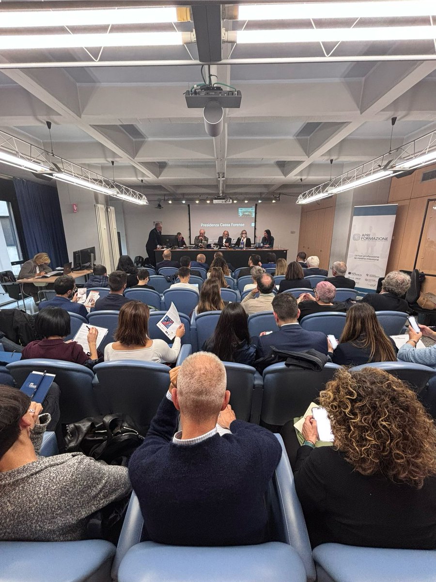 ConfprofLazio's tweet photo. APRIRE E GESTIRE IL PROPRIO STUDIO PROFESSIONALE TRA FINANZA, ORGANIZZAZIONE E STRATEGIA 
💪Grande successo per l'evento di ieri promosso da APRI Fondazione, Confprofessioni Lazio e l'Associazione Nazionale Forense - sede di Roma. https://t.co/S95CKXUrCt
