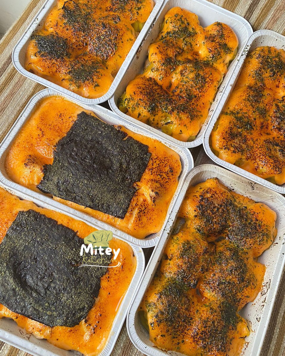 Yang di Cimahi, Cibaligo, Cihanjuang, Bandung~~ hujan gini enaknyaaa makan yang hangat-hangat. 

Go food &amp; Shopee food : Mitey Kitchin
Grab : Mango Sago Mitey