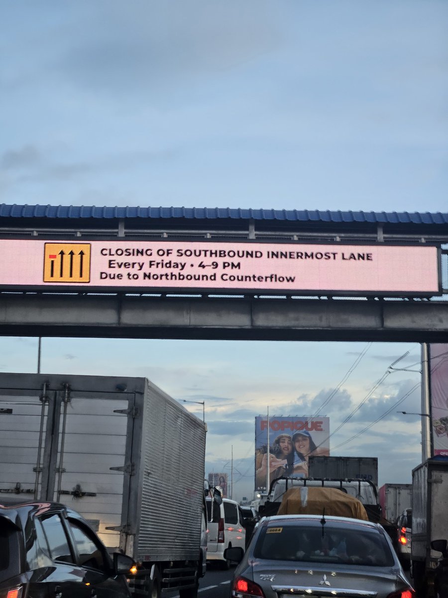 y2jm14's tweet photo. @NLEXexpressways di po Effective ito. Ang ginawa nyo naman eh yun southbound naman yun pina traffic nyo. Ano silbi nun? Imbes yun SB flow diretso lang since against the flow ng pa NB eh ginulo nyo lang. 
Imagine simula bocaue till plaza traffic na. https://t.co/yrB0ZvMXMz