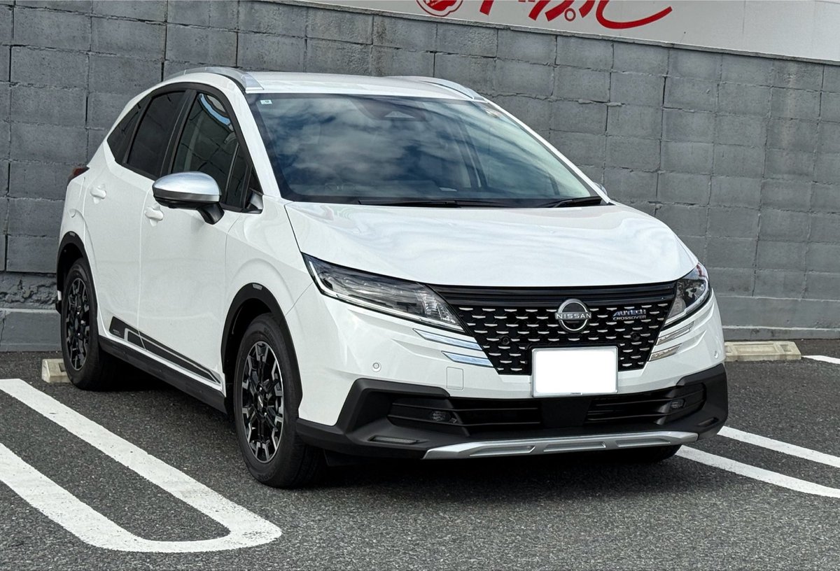 NonYukinofu's tweet image. #ノート　#AUTECH  CROSSOVER 4WD
納車されました。
#オーラNISMO に比べて視線が高い！
乗り心地が優しい！
回生ブレーキめっちゃ効く、リアブレーキをメインで使ってるみたいで心地よい❤️
AOG里帰りミーティングはこれで行くよ！