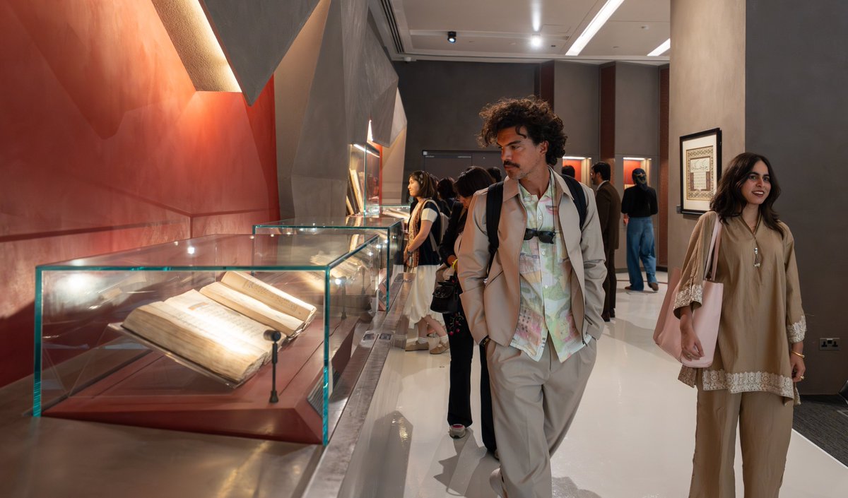 mbrlae's tweet image. The #MohammedBinRashidLibrary welcomed a delegation from the Center for Strategy and Cultural Diplomacy (@CscDiplomacy ) to explore its leading experience and outstanding services across various cultural and knowledge fields, and to discuss means of collaboration in themes…