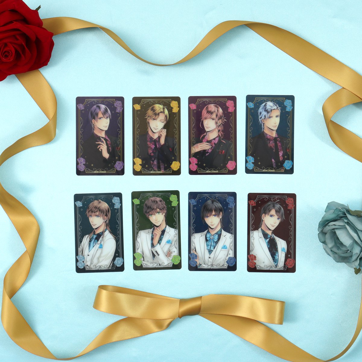 sqstage's tweet photo. #LUNAFES2025 ～NOBLE FLOWERS～💐👔
／
📢「Blu-ray発売記念フェア」
開催中🌙🎉
＼

メモリアルクリアカードコレクションはデザインの透け感もポイント！
スマホにも入るサイズ感で、持ち運んだり飾ったりお好みでお使いいただけます✨
詳細はコチラ👉https://t.co/psR9ZacBP1 https://t.co/6POVKnGmRt