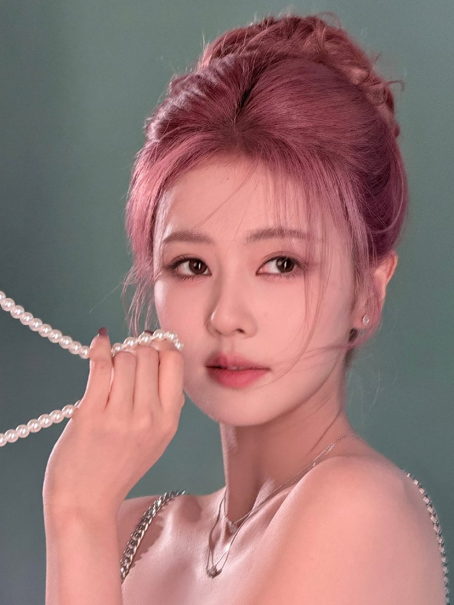 bailuniverse's tweet image. you're very pretty