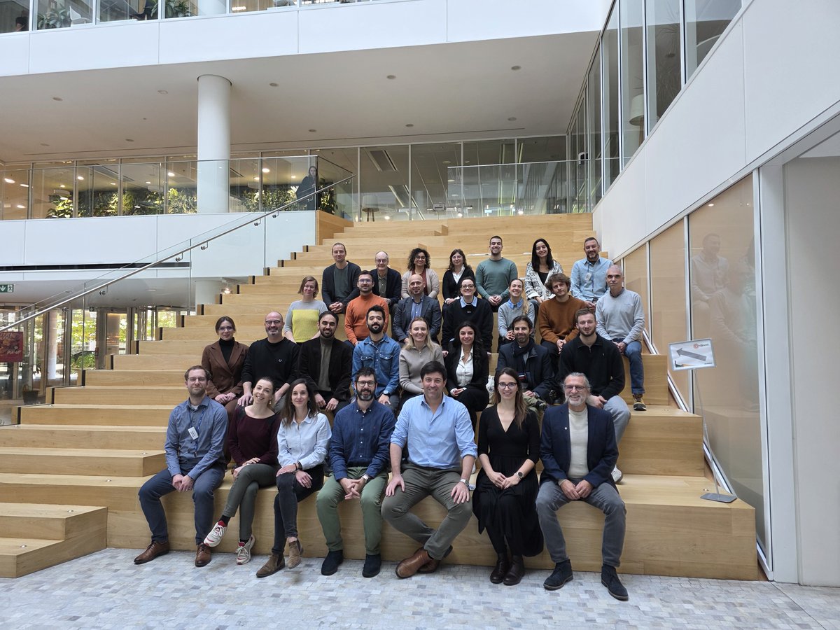 CircBoost's tweet image. 🏗️ Circular Construction in Prague! 🇨🇿

The #CircBoost consortium met for its 4th General Assembly at @SkanskaGroup HQ — two inspiring days of collaboration &amp;amp; progress in #CircularConstruction.

🔹 Technical visit to Transbeton Letňany
🔹 Pilot &amp;amp; WP updates
🔹 Guided city walk 🌍