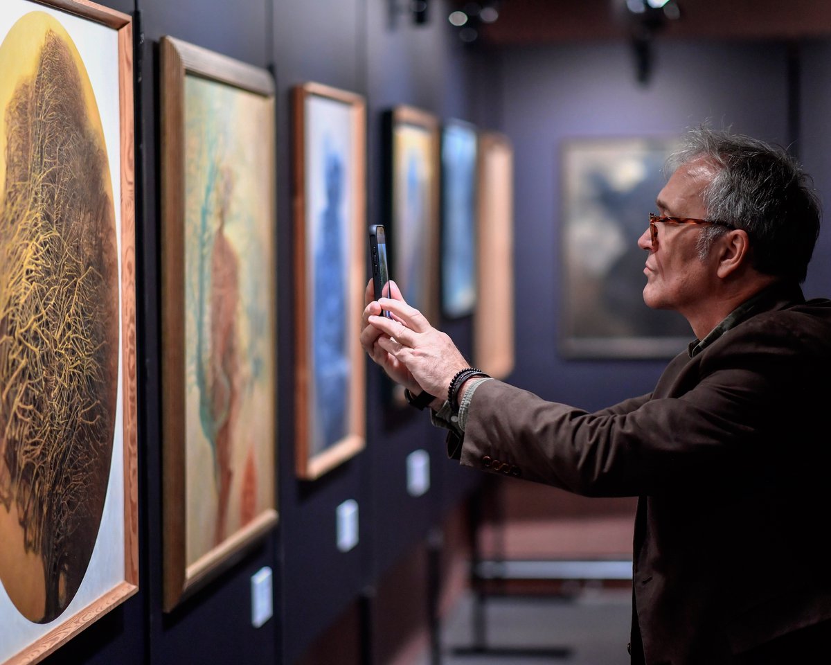 Przed nami kolejny weekend z wystawą "Beksiński na Cytadeli Warszawskiej"! Gorąco zachęcamy Was do dzielenia się relacjami z ekspozycji przygotowanej przez Fundację Beksiński przypominając, że zdecydowana większość dzieł Mistrza na Cytadeli prezentowana jest w Warszawie PO RAZ