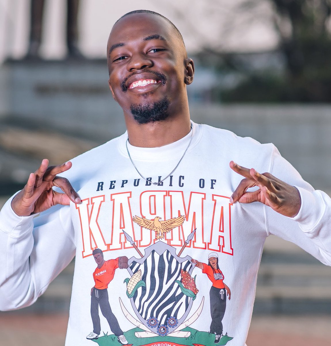 The Flag 🇿🇲                                 The Face