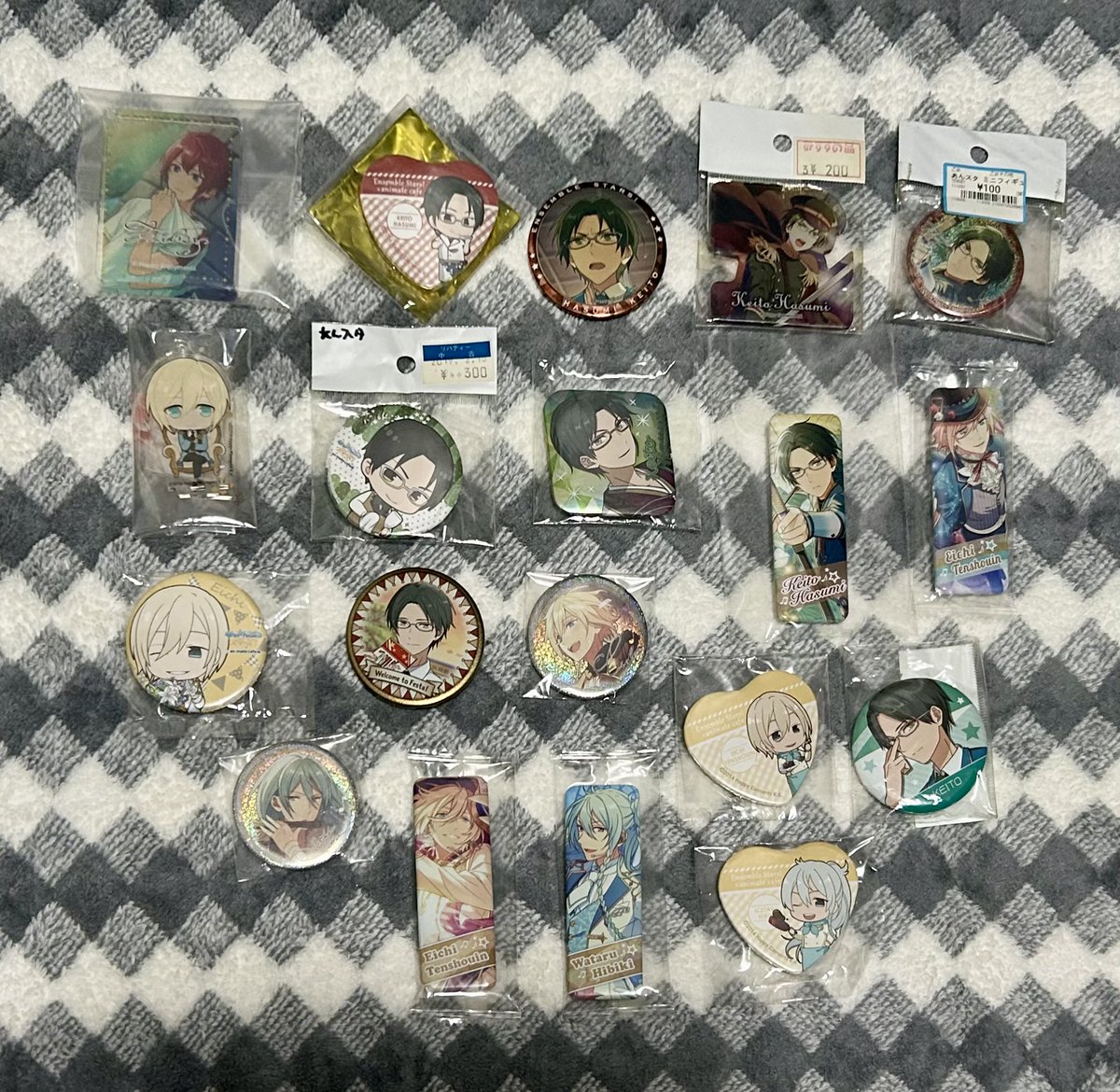 px_ririn's tweet photo. ✨แถม✨
สำหรับคนมียอดเกิน 100 (ไม่นับรวมค่าส่ง)
สามารถเลือกได้หนึ่งชิ้น
*บางชิ้นอาจมีรอย* https://t.co/5qTRuVmAPu