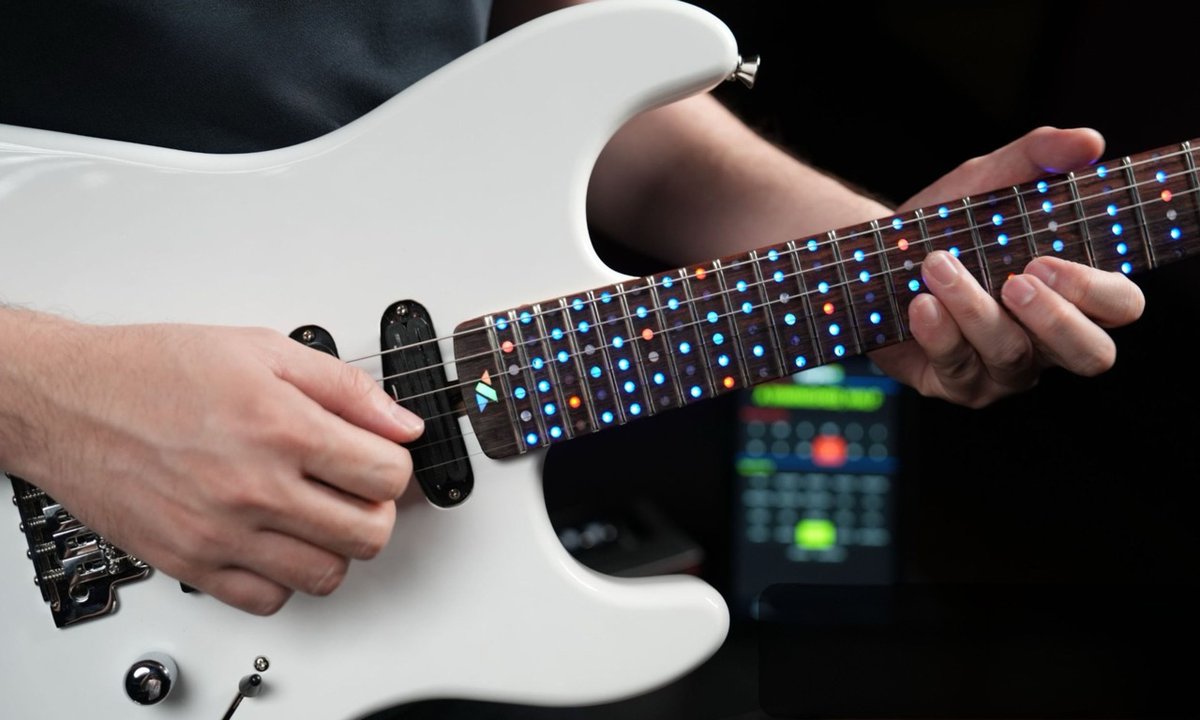 Lite Jam LED Fretboard Smart Guitar | Review - Guitar Interactive Magazine bit.ly/3Jkqv2P