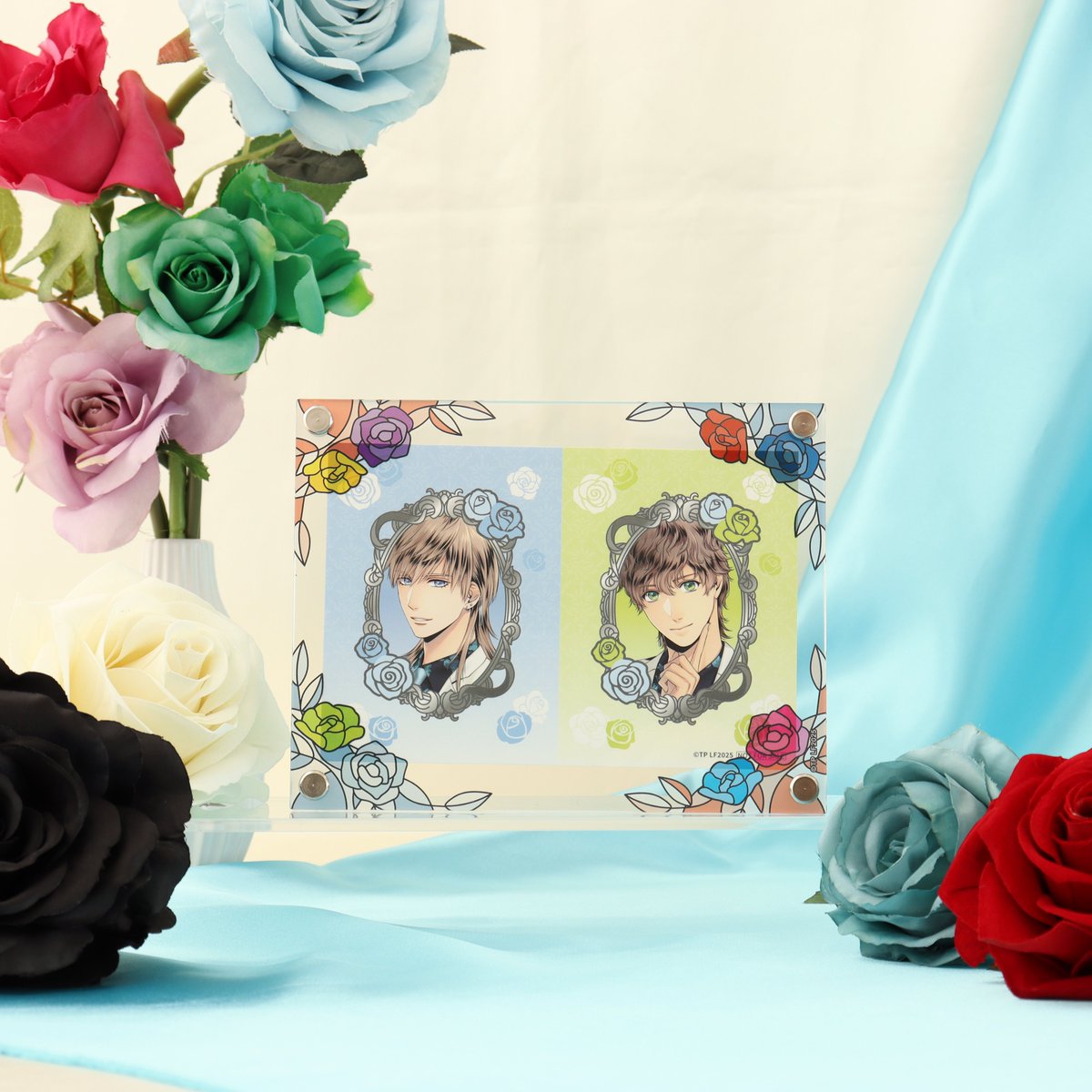 sqstage's tweet photo. #LUNAFES2025 ～NOBLE FLOWERS～💐👔
／
📢「Blu-ray発売記念フェア」
　　本日10/26(日)まで！🌙🎉
＼

自分だけの「特別な花束」が作れるアクリルフラワーピックもございます💐
特典ステッカー（全20種）は別売りのフォトフレームにもぴったり入るサイズです✨
詳細はコチラ👉https://t.co/RFRjFmLN0J