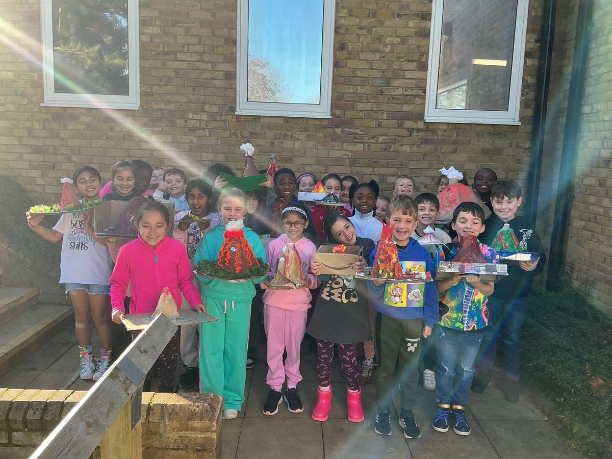 St Romero tweet media