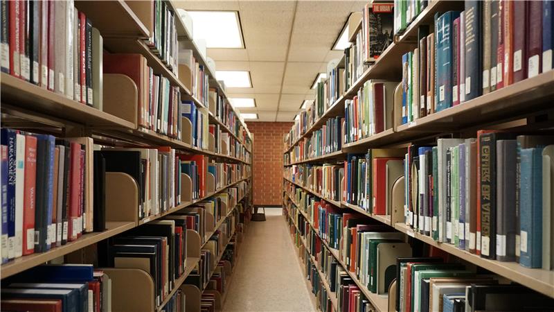 FEDERACIÓN EDITORES (@fgeeenlinea) on Twitter photo Las bibliotecas son espacios de acceso libre y veraz al conocimiento y la cultura. En tiempos de sobreinformación, su papel es más necesario que nunca. Feliz Día de las Bibliotecas a todos los profesionales y usuarios. #DíaDeLasBibliotecas2025 Las bibliotecas son espacios de acceso libre y veraz al conocimiento y la cultura. En tiempos de sobreinformación, su papel es más necesario que nunca. Feliz Día de las Bibliotecas a todos los profesionales y usuarios. #DíaDeLasBibliotecas2025