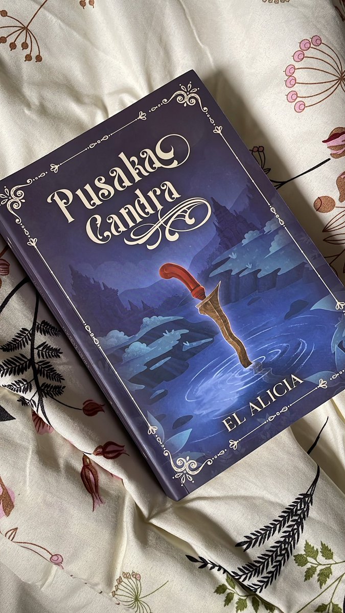 whinchessy's tweet image. Preloved Books
Moots tolong retweet ya💓

ind
The seven husbands of evelyn hugo (-kertas ada sedikit bercak kuning) 70K
Pusaka Candra (-ada hand sign di halaman depan, underline di dua halaman) 65K

Eng
The first law  ( buku pertama preloved condi,dua buku lain new unsealed) 635K