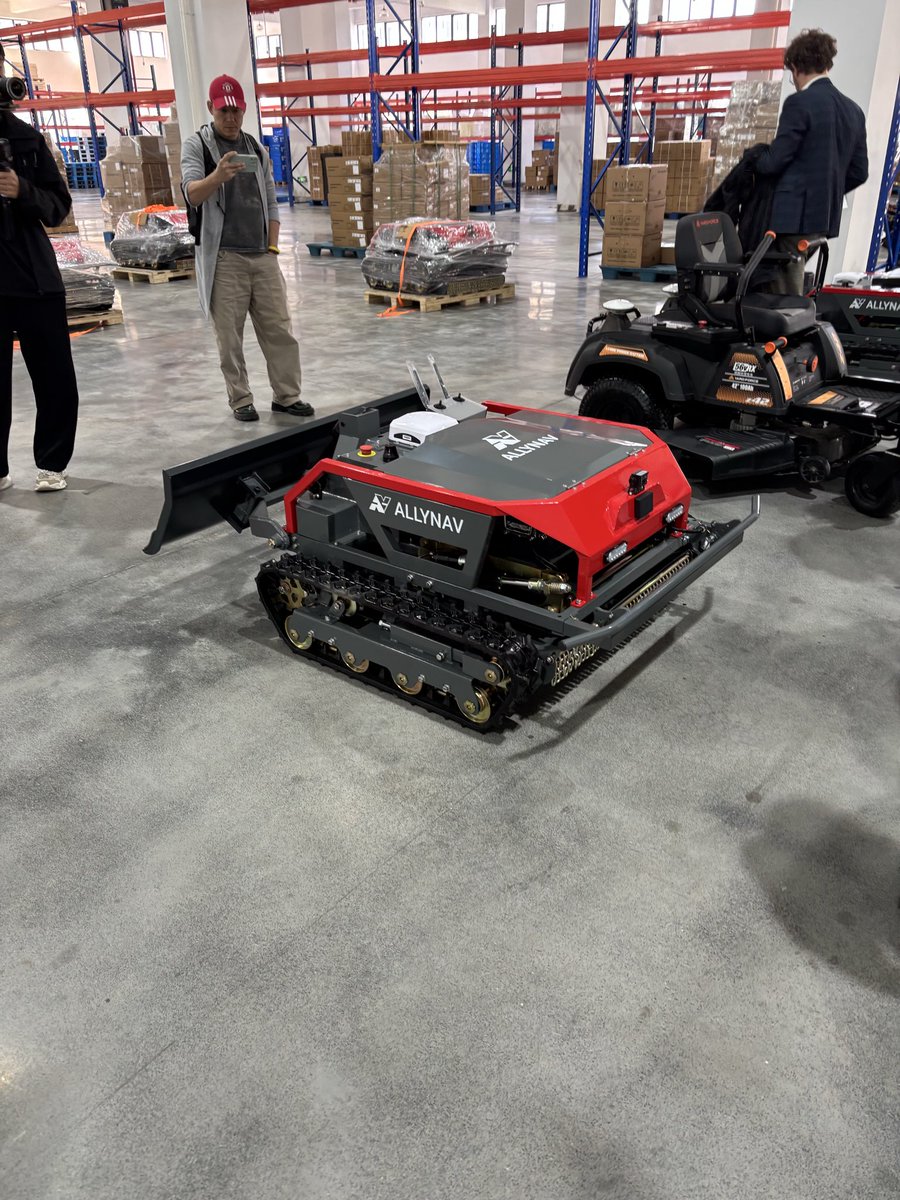 Hbucyo's tweet image. 草刈機Taurus80Eからの派生型も乞うご期待です
#Allynav #Taurus80E #草刈機