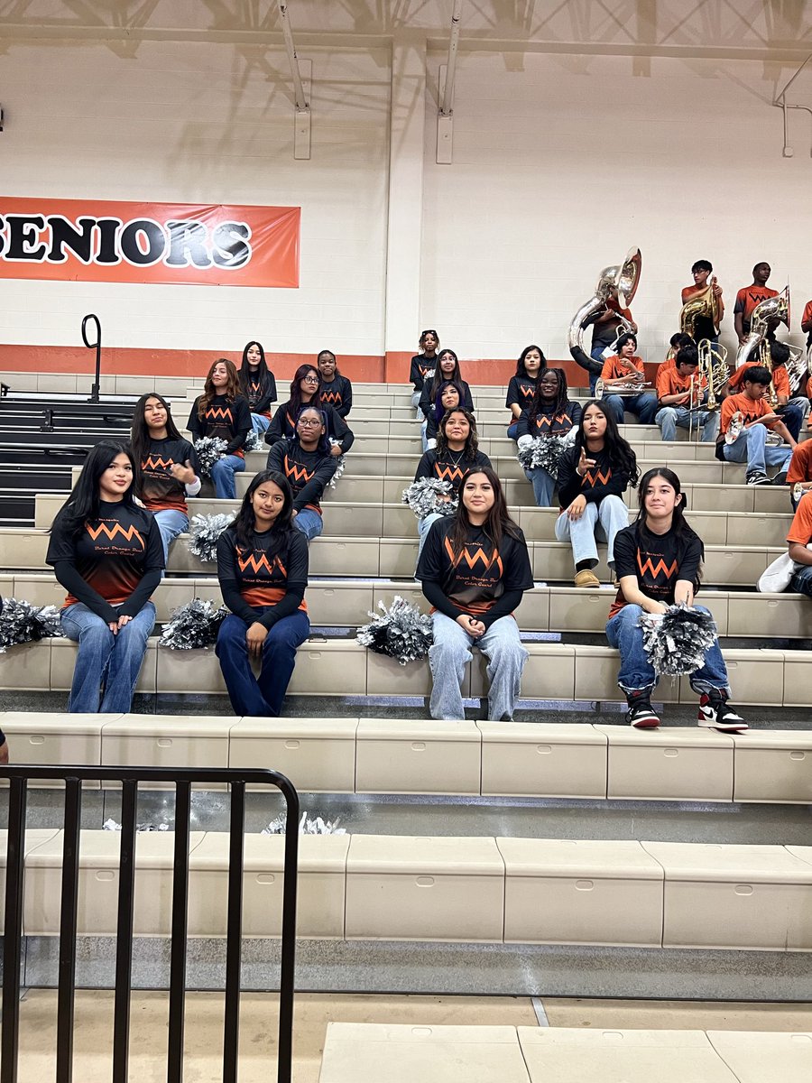 JordoSimmons's tweet image. Ready for the WFAA Game of the Week Pep Rally celebrating a big win yesterday!!!! @westmesquitehs #westsidebestside #westsidestandard