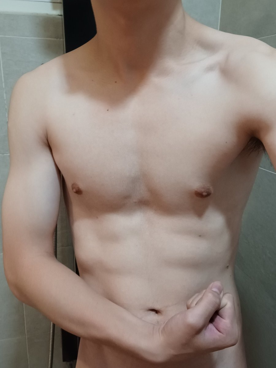 LiFeng52408's tweet photo. 有人想幫我舔嗎
我可以換白色熱熱的液體給你🤤 https://t.co/YeTrEUcSTJ