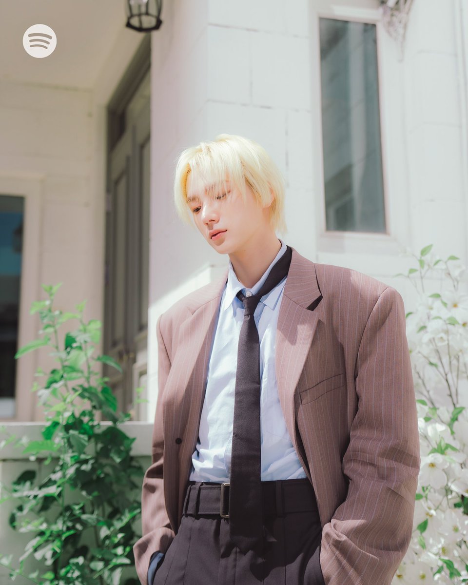 SpotifyKR's tweet image. ACTION 버튼 어떻게 멈추는건데? 
OK컷만 쏟아진 보이넥스트도어의 RADAR 촬영 비하인드🎬
 
스포티파이 RADAR 플레이리스트에서 BOYNEXTDOOR를 만나보세요!
✨spotify.link/zLMeo5OBDXb 
 
스포티파이 코리아 유튜브에서만 들을 수 있는 이야기, 풀 영상으로 확인하기 
👉youtu.be/7jHaIKE-3c0…