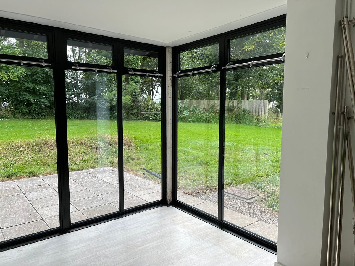 FalconuPVC's tweet image. French doors are not going anywhere any time soon! 
 
We recently installed these PVCu windows and French doors in Llantwit and love the fresh new look. 
 
Give us a call on 01656 646 047 to get started on your next project 📞 
 
#FrenchDoors #PVCuWindows #PVCuFrenchDoors