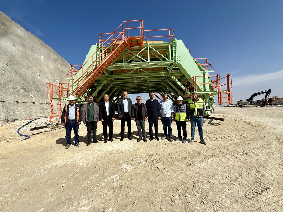 sezercihan20's tweet image. #Dülük - #OSB tüneli toplam 6500 metre. 1200 metredeyiz. @GaziantepBeld @FatmaSahin