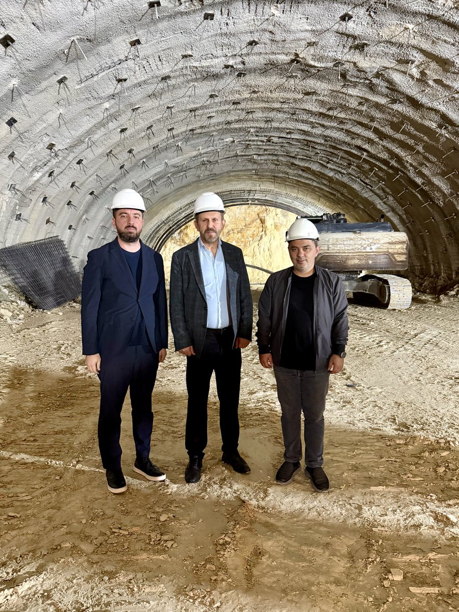 sezercihan20's tweet image. #Dülük - #OSB tüneli toplam 6500 metre. 1200 metredeyiz. @GaziantepBeld @FatmaSahin