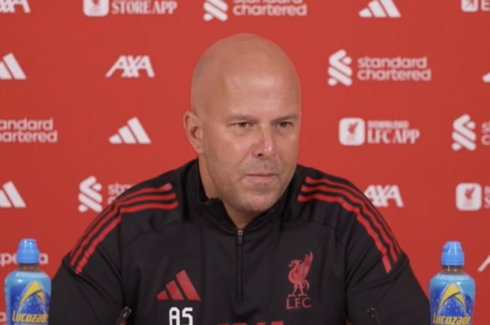 TrendEPL's tweet image. 🚨🚨🚨🚨🚨 آرني سلوت عن إضاعة محمد صلاح للفرص: 

&quot; لا أعلم إن كان الأمر يتعلق بالدقة، عادة ما يُضيّع اللاعبون الفرص. في النهاية هو إنسان، لسنا معتادين على إضاعته للفرص، لكن هذه الأمور ممكنة. الأهم هو أن محمد صلاح يُسجل بشكلٍ دائم لنا.&quot;

&quot; آخر شيء قد يقلقني هو عودة محمد صلاح…