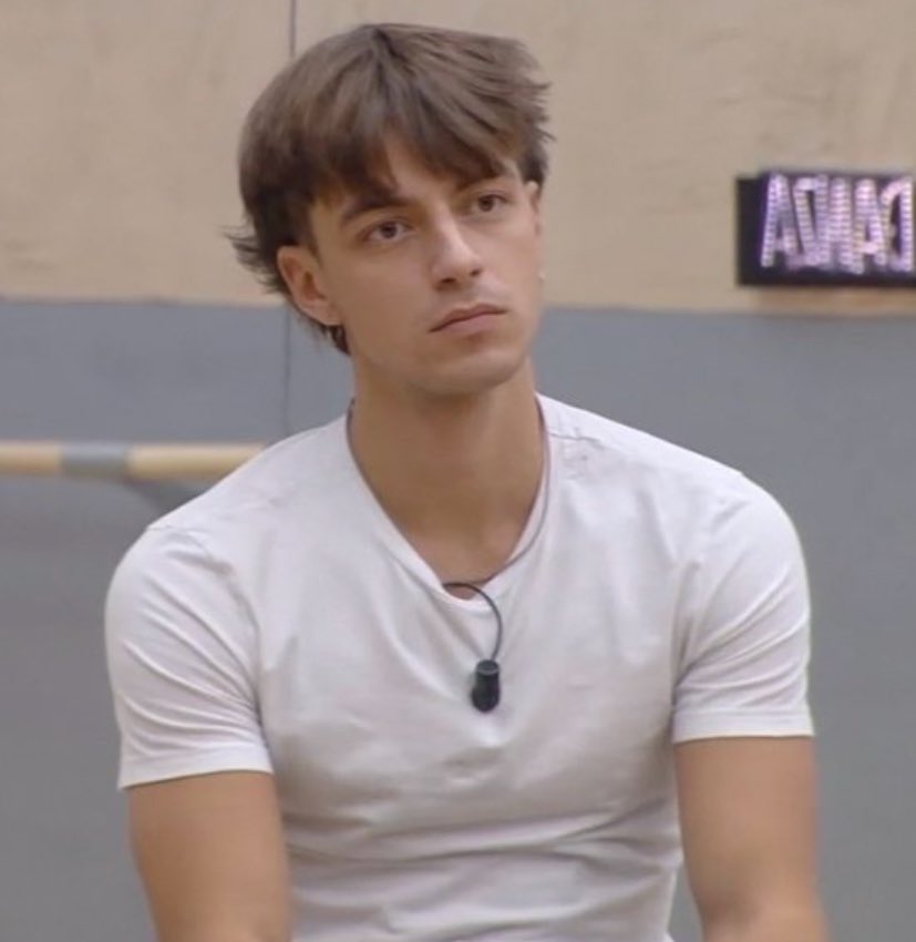 giadix ¹⁶|| jsol era ★ (@s0gnialciel0) on Twitter photo ti volevo dire se ci si poteva innamorare di me ecc ecc ti volevo dire se ci si poteva innamorare di me ecc ecc