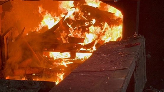 Marvellous to see #Vietnam taking a stand &amp; saying no to the #ivory trade sending a clear message that #ivory belongs to #elephants by destroying 615 kg of ivory❗️💪🏻🐘