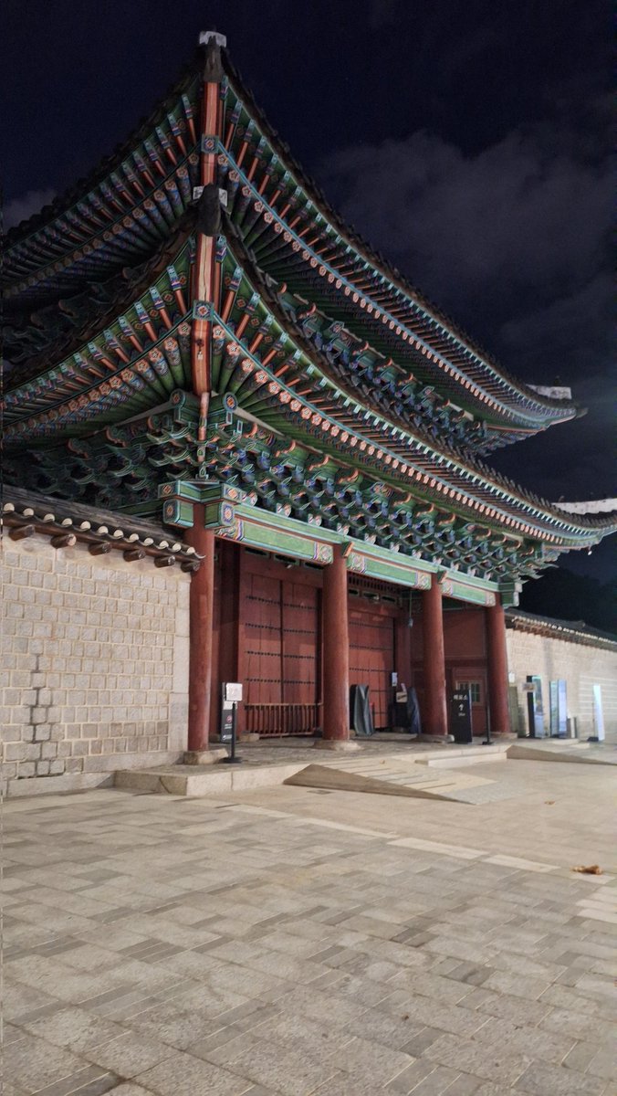 арден tweet media