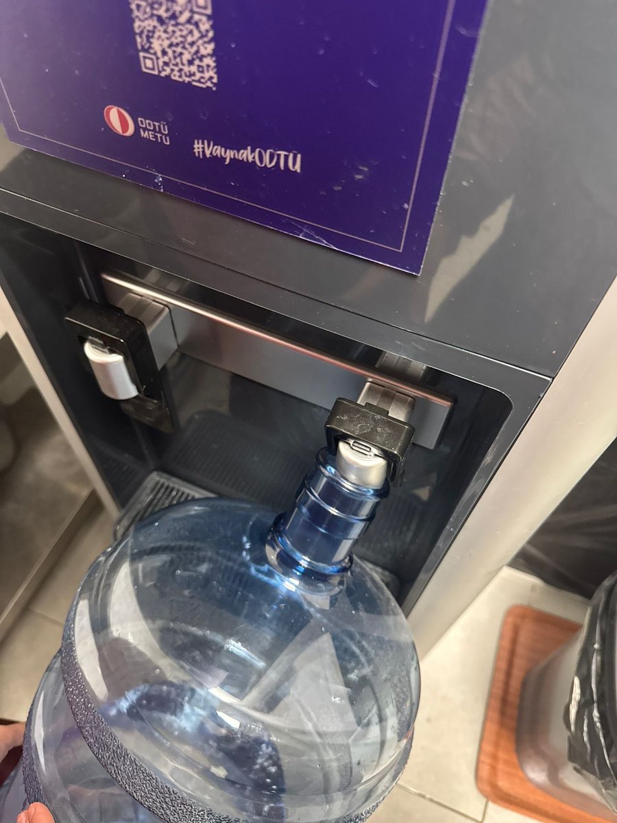 arkadaşın su doldurduğu şeye bakın ankaradaki su sorununun sebebi aq