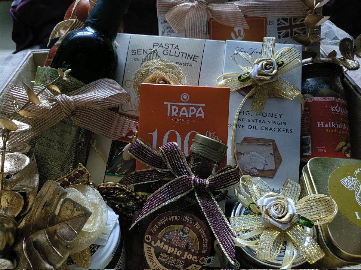 Russel_Olaf's tweet image. Thank you so much, @TSeries, for this amazing #Diwali #GiftHamper, overflowing with all sorts of scrumptious goodies. #HappyDiwali to the entire team.

#DiwaliCelebration #DiwaliVibes