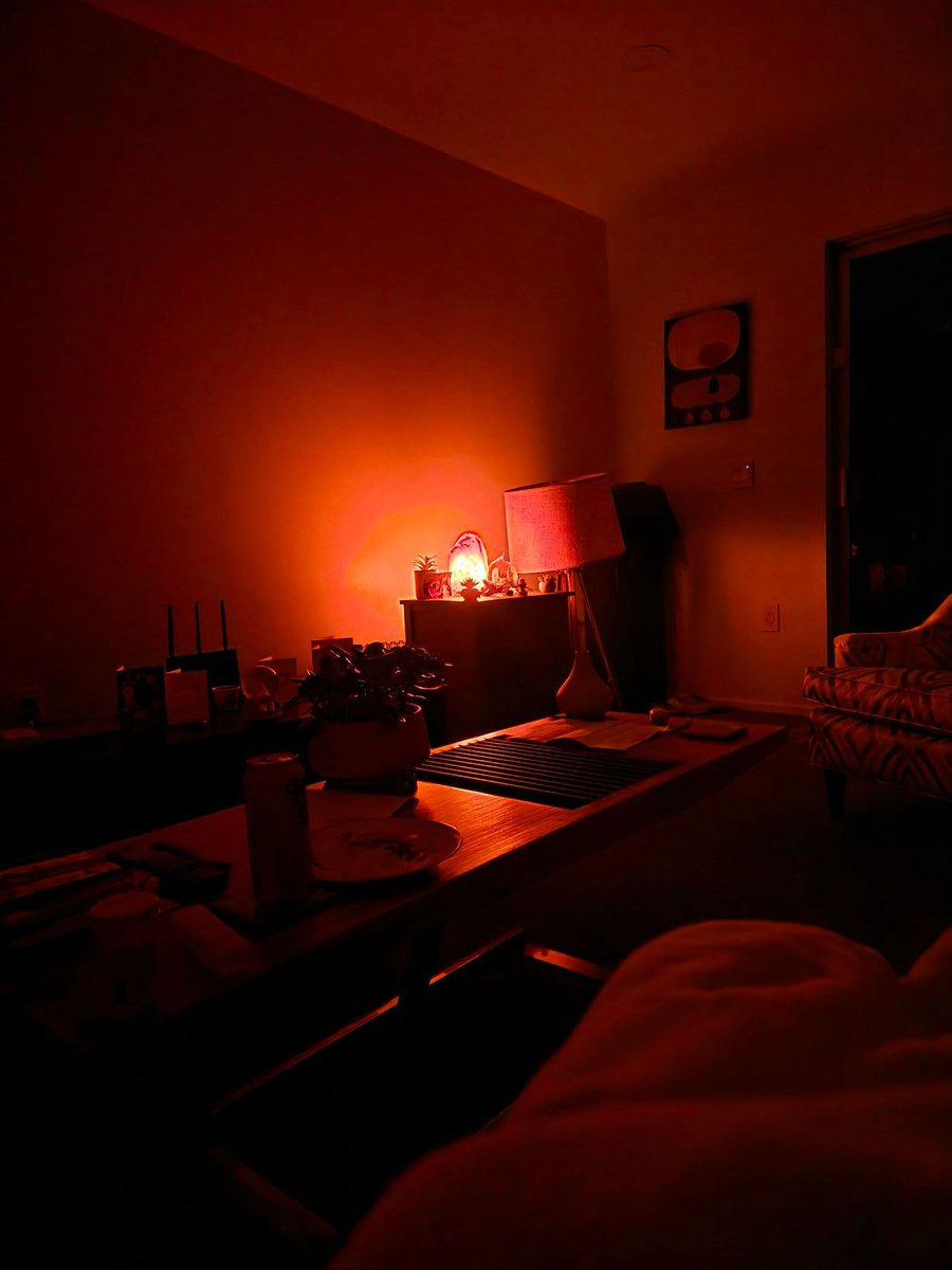 nomoretired2023's tweet image. We are on day 3 of no sleep. This is getting really severe. That being said, I am enjoying jazz music, a comfy blanket, fruit snacks, and my lava rock. #PainSomnia #RareDiseaseTruth