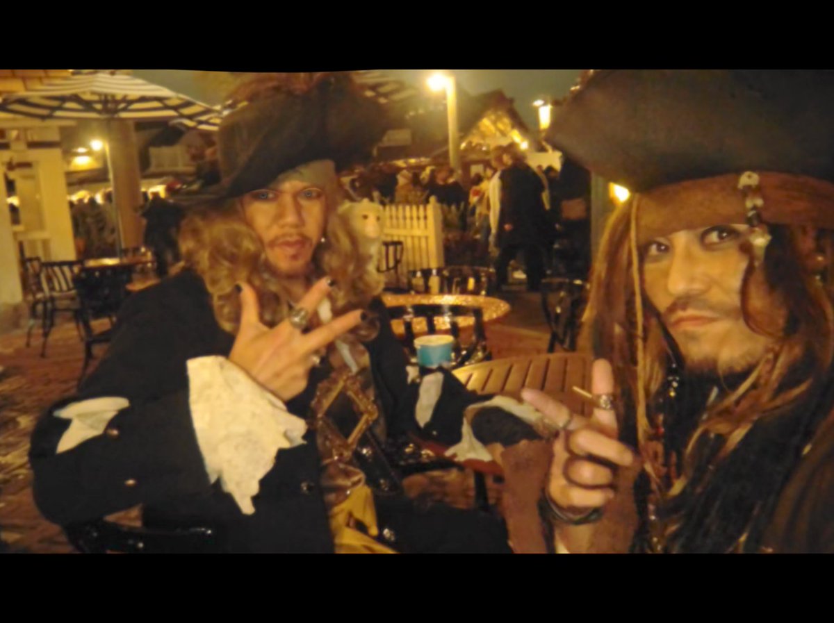 barbossa882 tweet picture