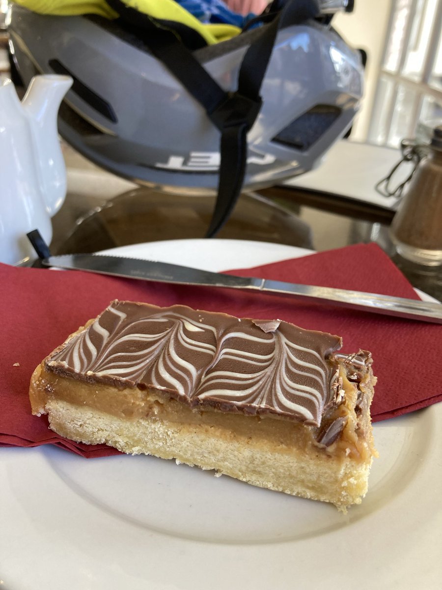Friday cake this week we have a slice of Millionaire shortbread 👍 chilly ride in the sun to the Wye Kitchen for this one. 🍰🚴🏻👍☀️#FridayCake