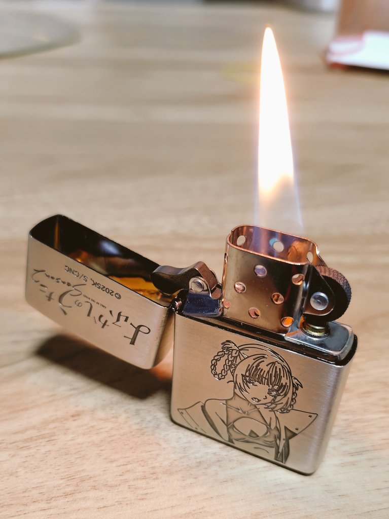 #よふかしのうた 
#七草ナズナ 
#ライター
 #Zippo 
遂にzippo届いた〜！
しっかりと作り込まれれて良い！！
買ってよかったです！
