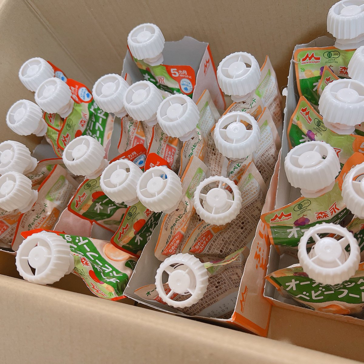 pinchan_pan's tweet photo. ベビーフード届いた- ̗̀📦 ̖́-
クーポン使って約500円で24本ちゃんと届いた♡
そして1歳児も喜んで食べてた〜꒰ ྀི ∩⸝⸝∩ ꒱♥︎
在庫復活もしてたので追加する！！

500円引になるモラタメ紹介コード　　
　BTKGNOM2

https://t.co/3gQ6pKkKYi https://t.co/6jNMq6dtzM