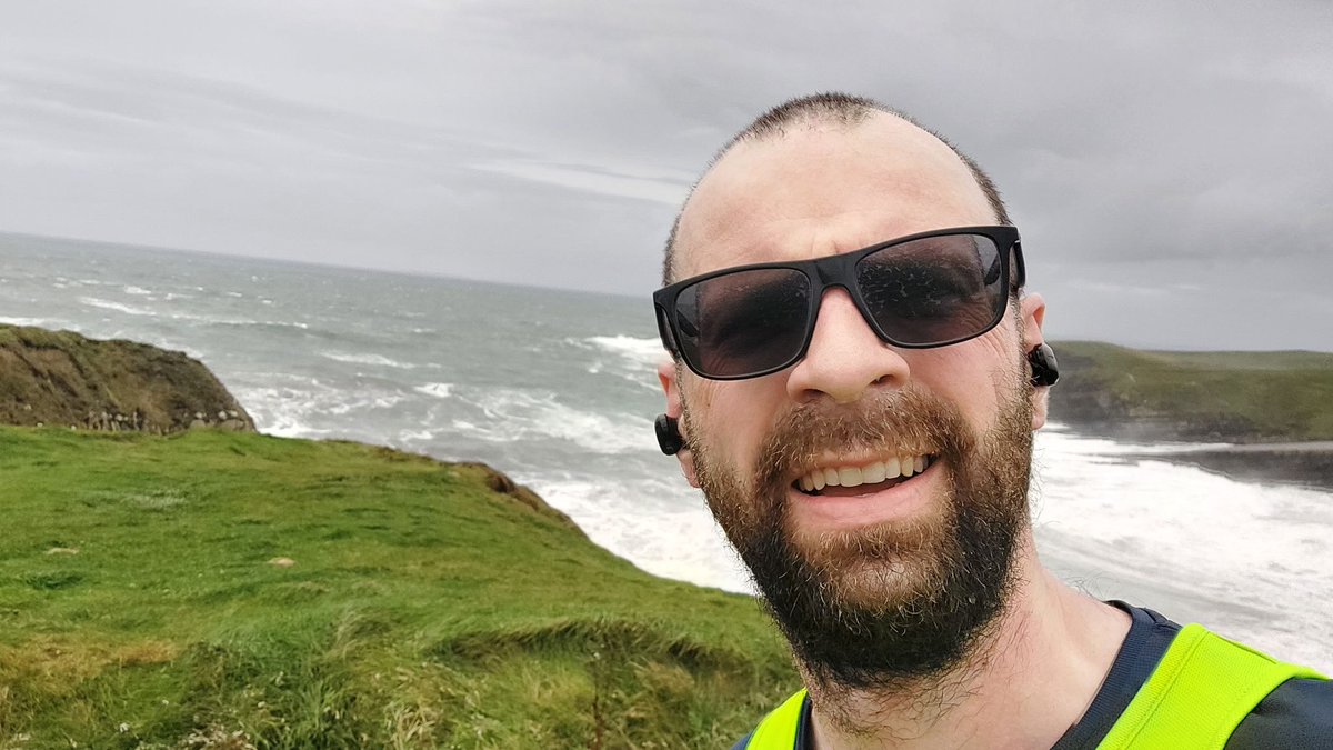 StoryLabIRL's tweet image. 🏃‍♂️👏 Best of luck to our own Robbie Brennan taking on the Irish Life @Dublinmarathon 2025 this Sunday to raise funds for the @UNICEF Gaza Appeal. Give it socks, Robbie! 🧦💪

💶 Donate here 👉 loom.ly/Jn9_KIs