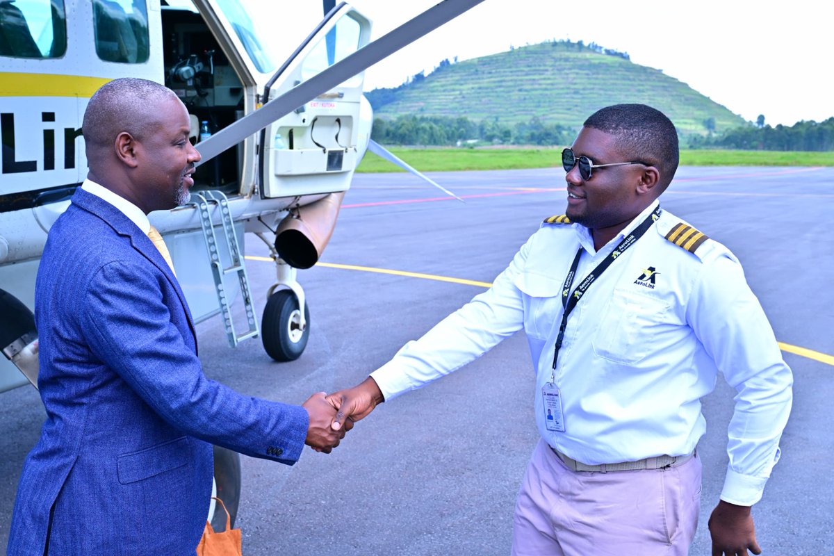 AerolinkUganda's tweet image. Premium service meets trusted leadership.
An absolute honour to welcome the Deputy Speaker of Parliament, Hon. Thomas Tayebwa, on board AeroLink Uganda. Shout out to Captain Obbo &amp;amp; FO Victor, who ensured a premium and seamless journey. ✈️
#AeroLinkUganda #FlyAeroLink #VisitUganda